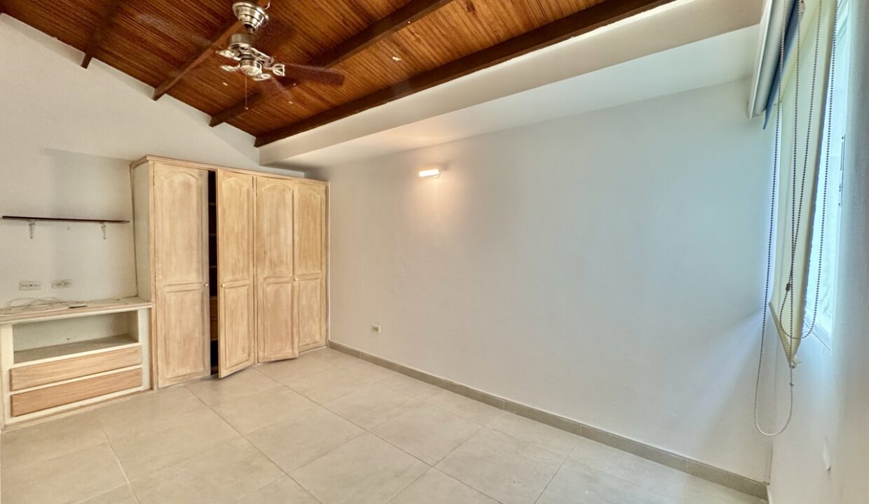 CASA EN VENTA BRISAS DEL LAGO RODADERO SANTA MARTA20