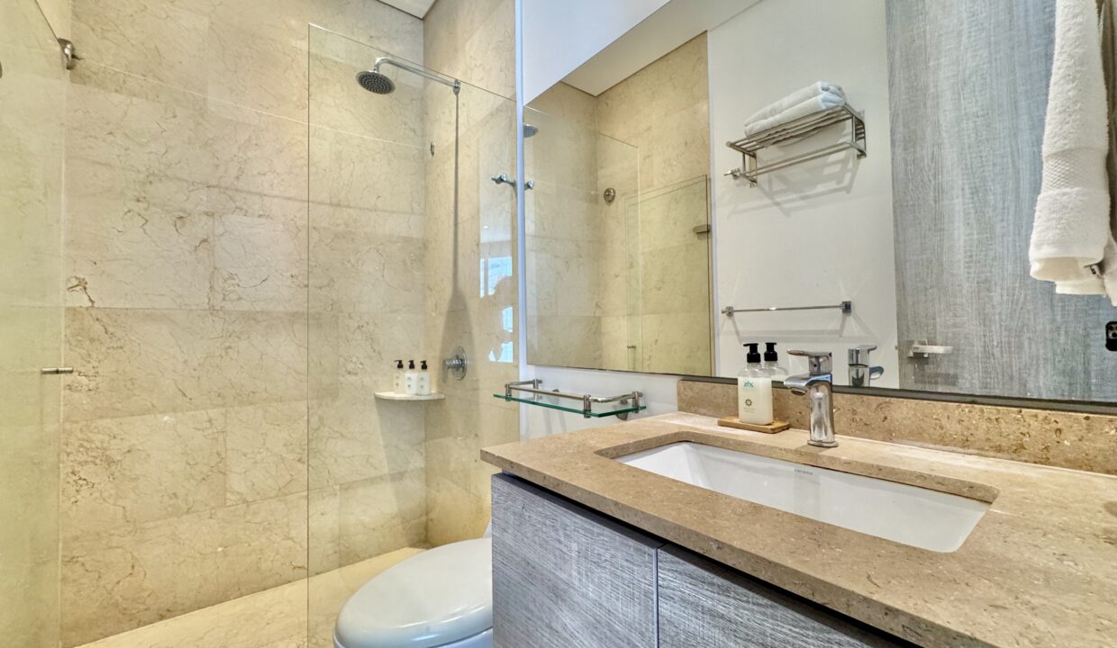 APARTAMETNO EN VENTA santa marta. grand marina apartasuites bellavistaIMG_8043